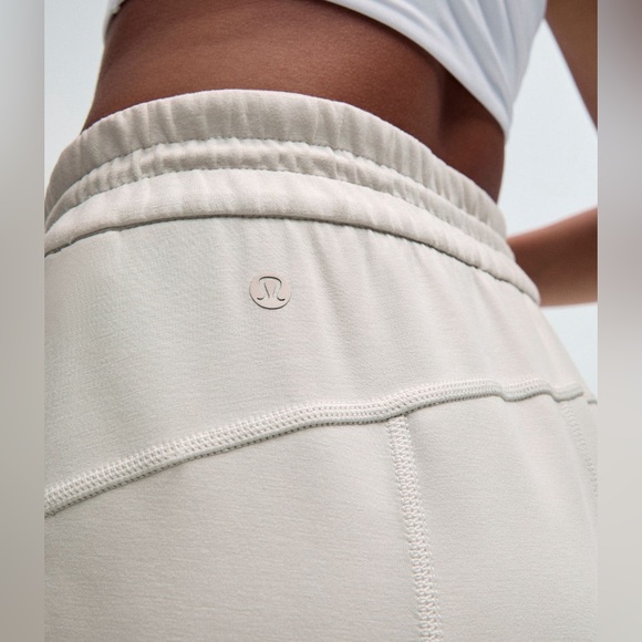 NWT Lululemon Softstreme High-Rise Pant Regular - Picture 6 of 10